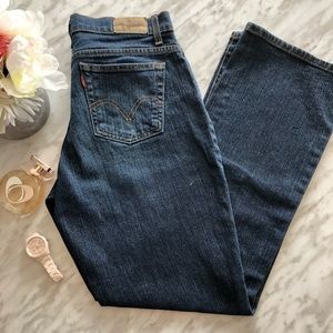 Levi’s 550 Classic Relaxed Bootcut Jeans Size 8